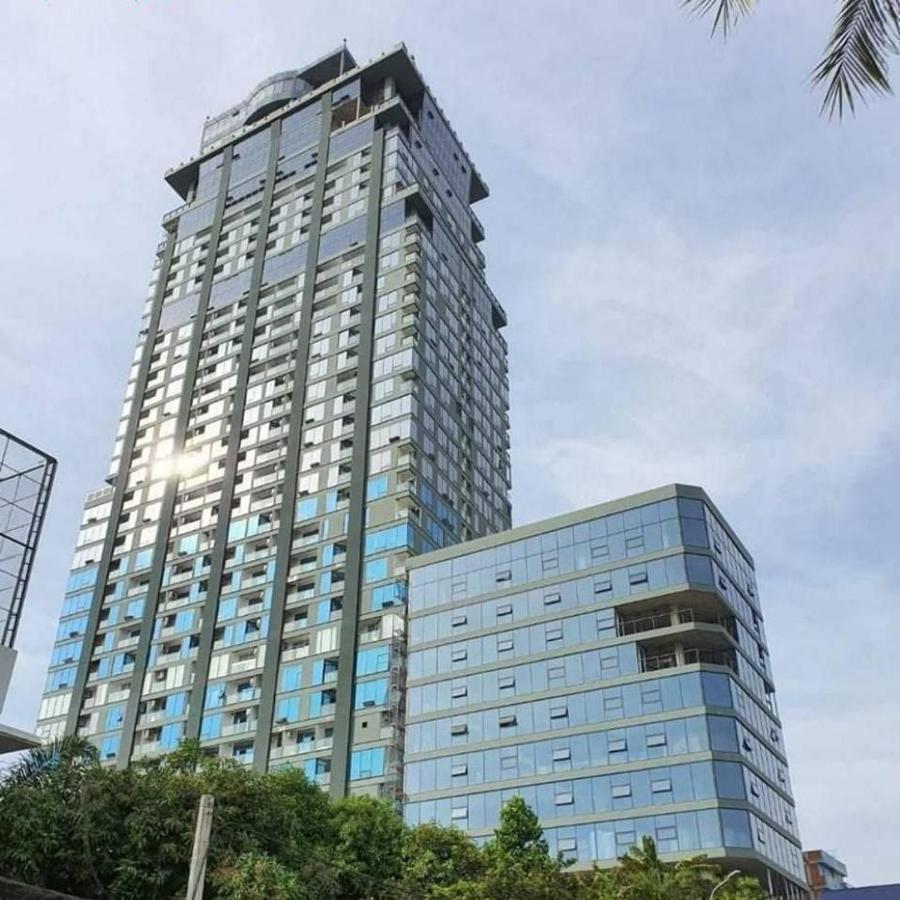 Sf Hotel Penthouse Residences Phnom Penh Exterior photo